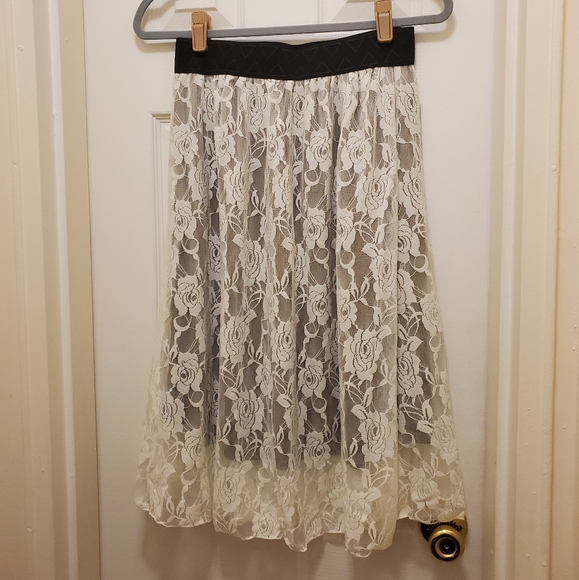 Small Lularoe Lola Skirt